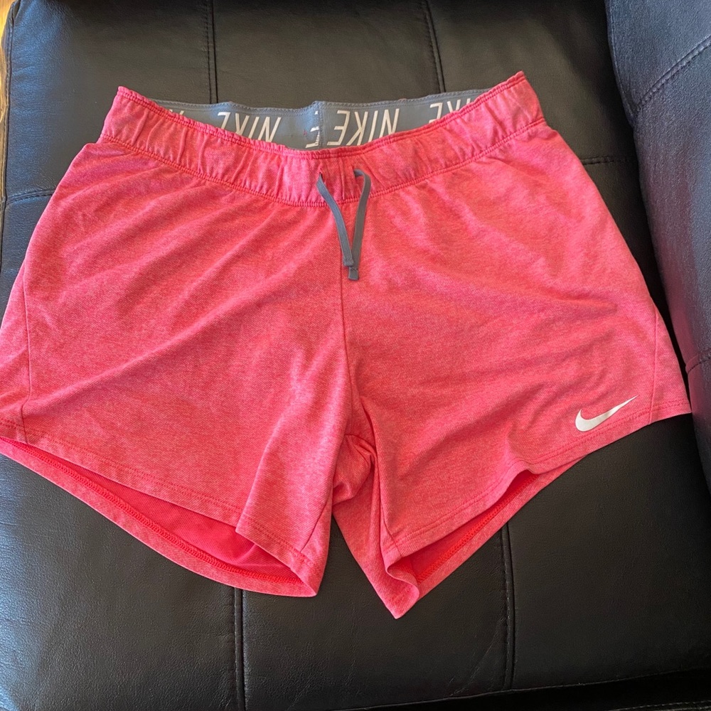 I am selling these Nike shorts.